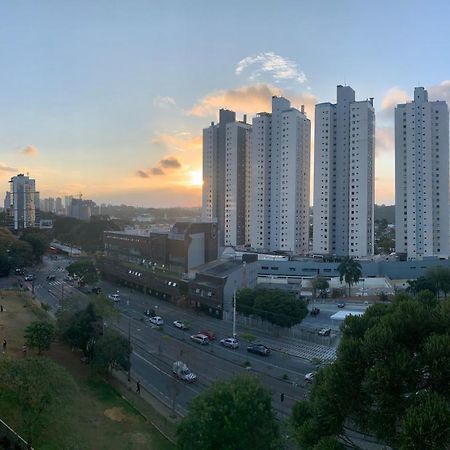 707- Apartamento Encantador, Amplo E Decorado, Quarto, Sala, Cozinha, Mobiliario Moderno, Cozinha Completa Com Utensilios , Excelente Vista Da Cidade E Localizacao Privelegiada No Bairro Bigorrilho Curitiba Exterior foto