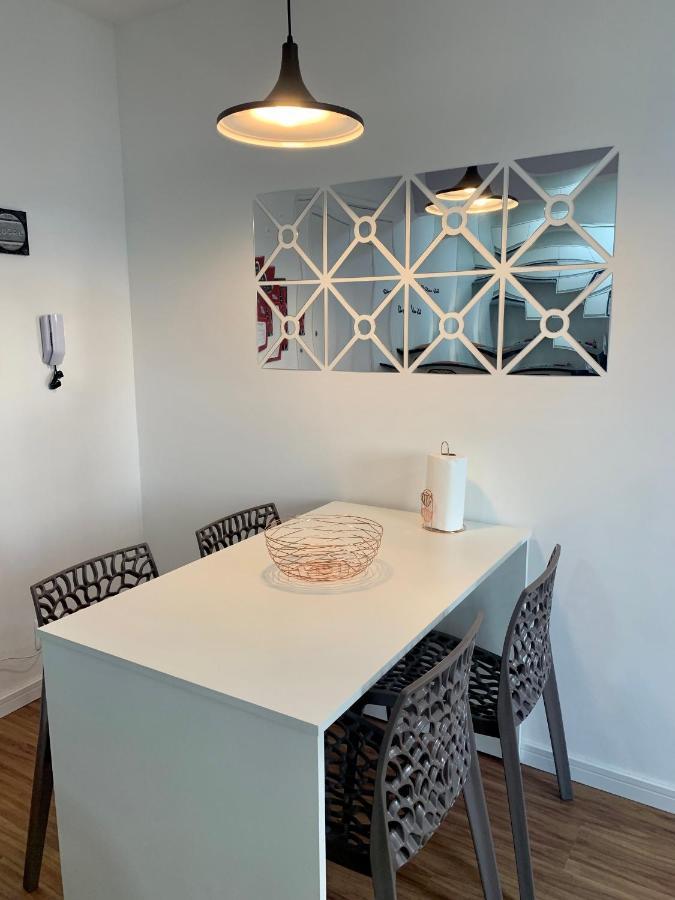707- Apartamento Encantador, Amplo E Decorado, Quarto, Sala, Cozinha, Mobiliario Moderno, Cozinha Completa Com Utensilios , Excelente Vista Da Cidade E Localizacao Privelegiada No Bairro Bigorrilho Curitiba Exterior foto